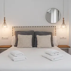 Tuguest Gran Via Apartment
