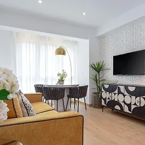Genteel Santo Cristo Apartment