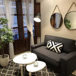 Ibericabeds Plaza Nueva Apartment